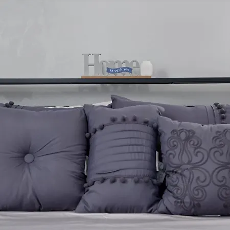 Modern & Cozy East Side Gem ~ Queen Beds ~ Parking Detroit Exterior photo